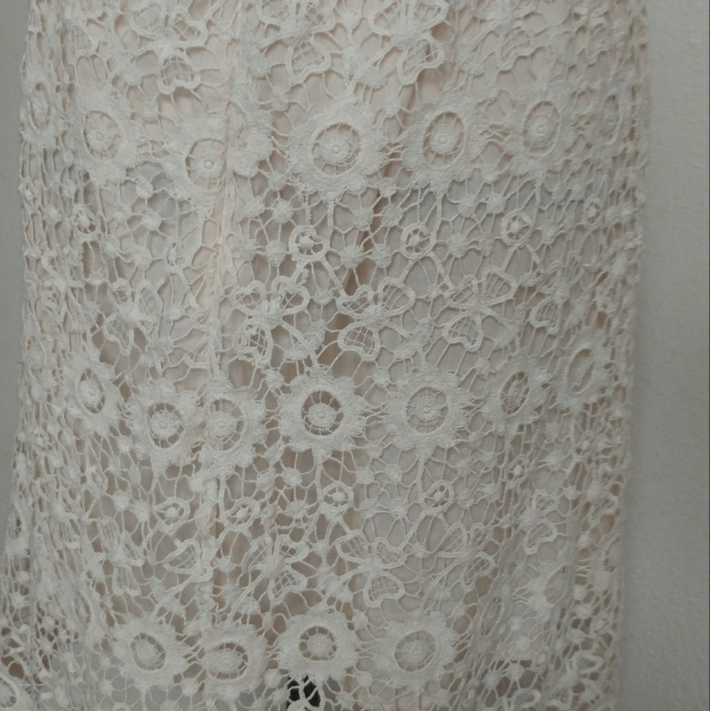 Solitaire Lace Pencil Skirt Med.